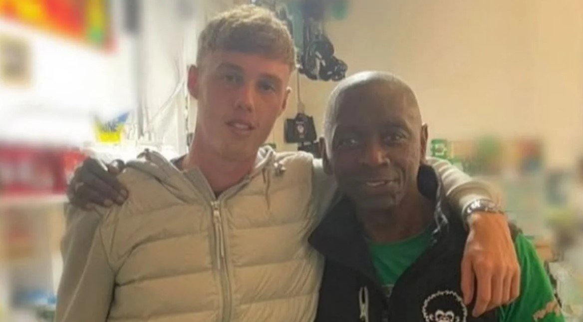 Cole Palmer con il nonno