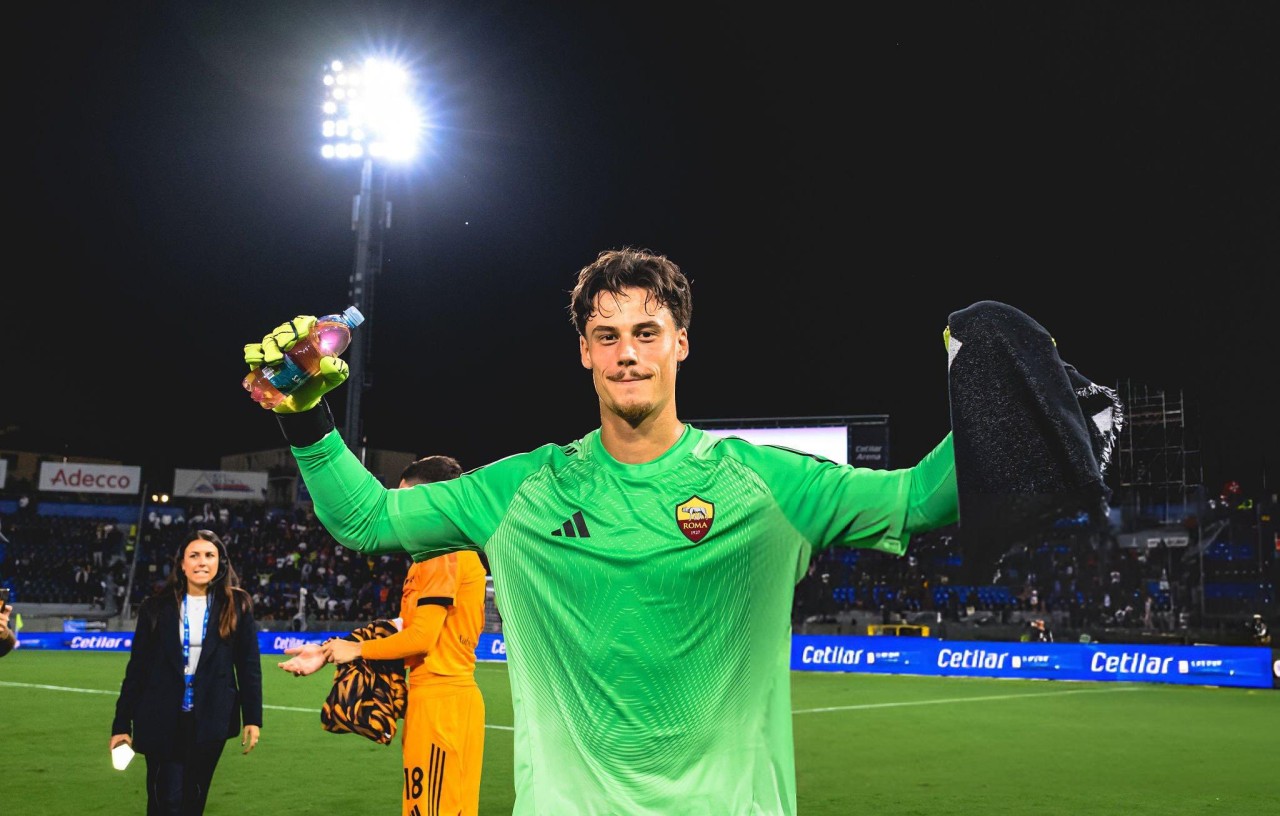 Svilar, post Pisa Roma. Fonte foto: As Roma Images su X