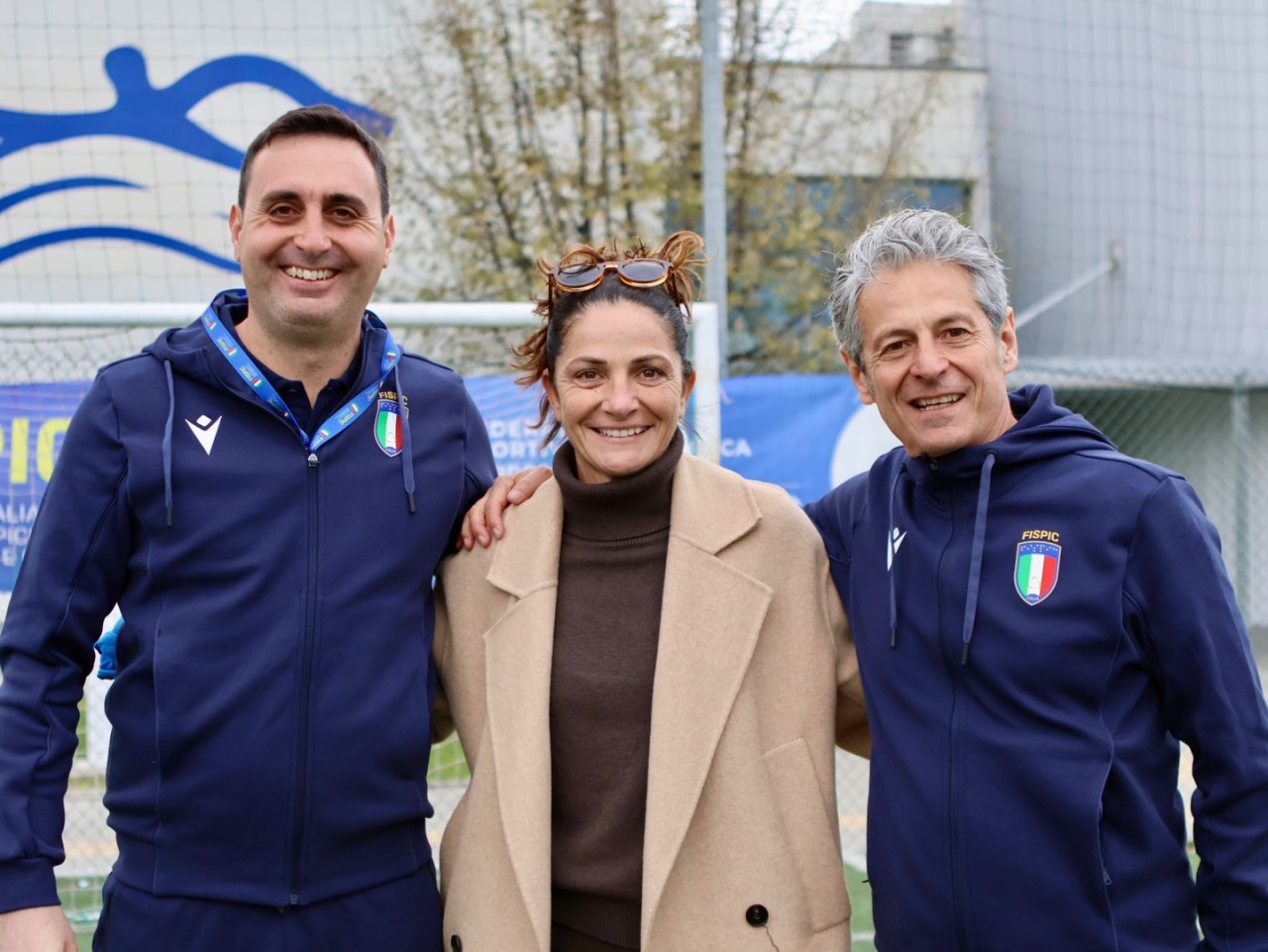 Il CT Argento e il tecnico Mazza insieme alla calciatrice Patrizio Panico al primo raduno della Nazionale femminile di calcio a 5 per non vedenti