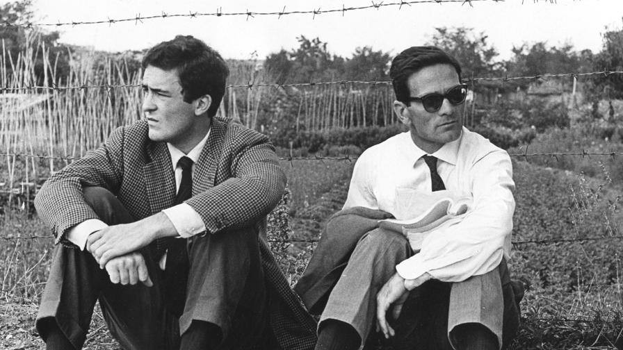 Pasolini e Bertolucci, registi con la passione per il calcio. Fonte: Gazzetta.
