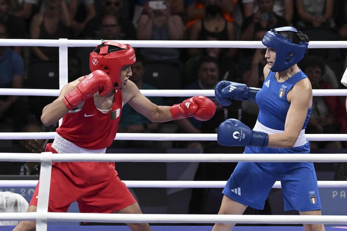 L'incontro tra Angela Carini e Imane Khelif