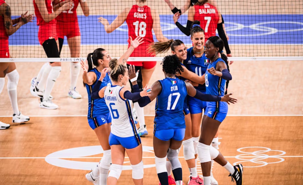 La Nazionale Italiana Femminile di Pallavolo, medaglia d'oro alle Olimpiadi di Parigi 2024 - Fonte: Olympics.com