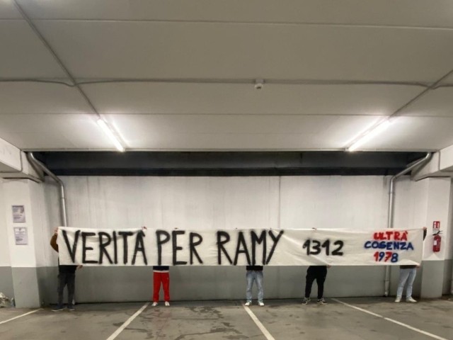 Striscione per Ramy da parte del Gruppo Ultrà Cosenza 1978